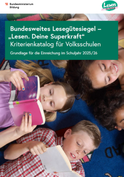 Cover des Kriterienkatalogs (liegende Kinder beim Lesen)
